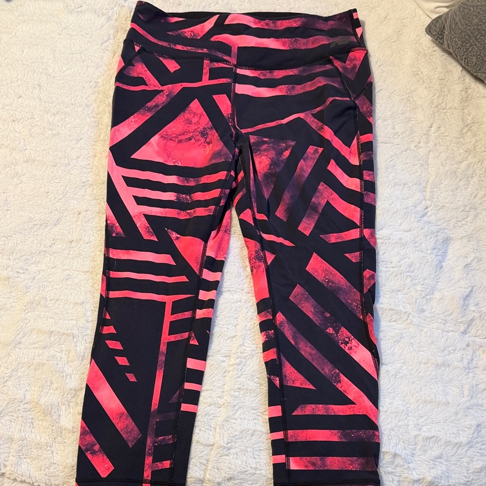 New Balance Women’s Geometric Pink and Black Leggings- Size L